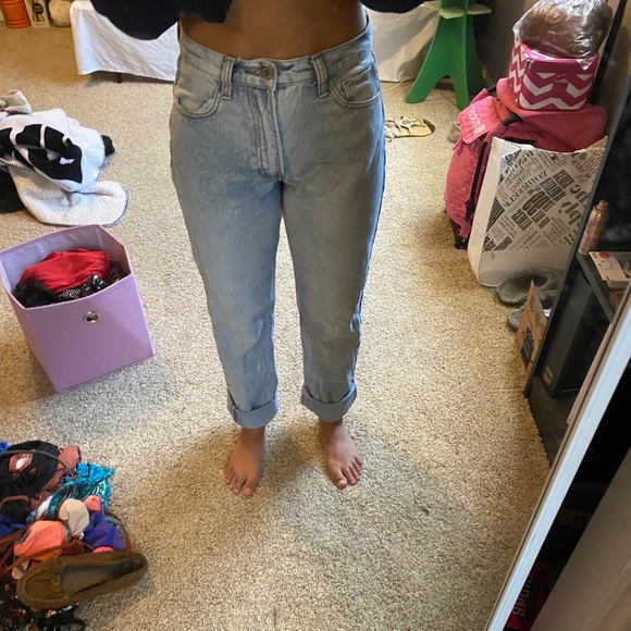 Brandy Melville jeans - Picture 2 of 4